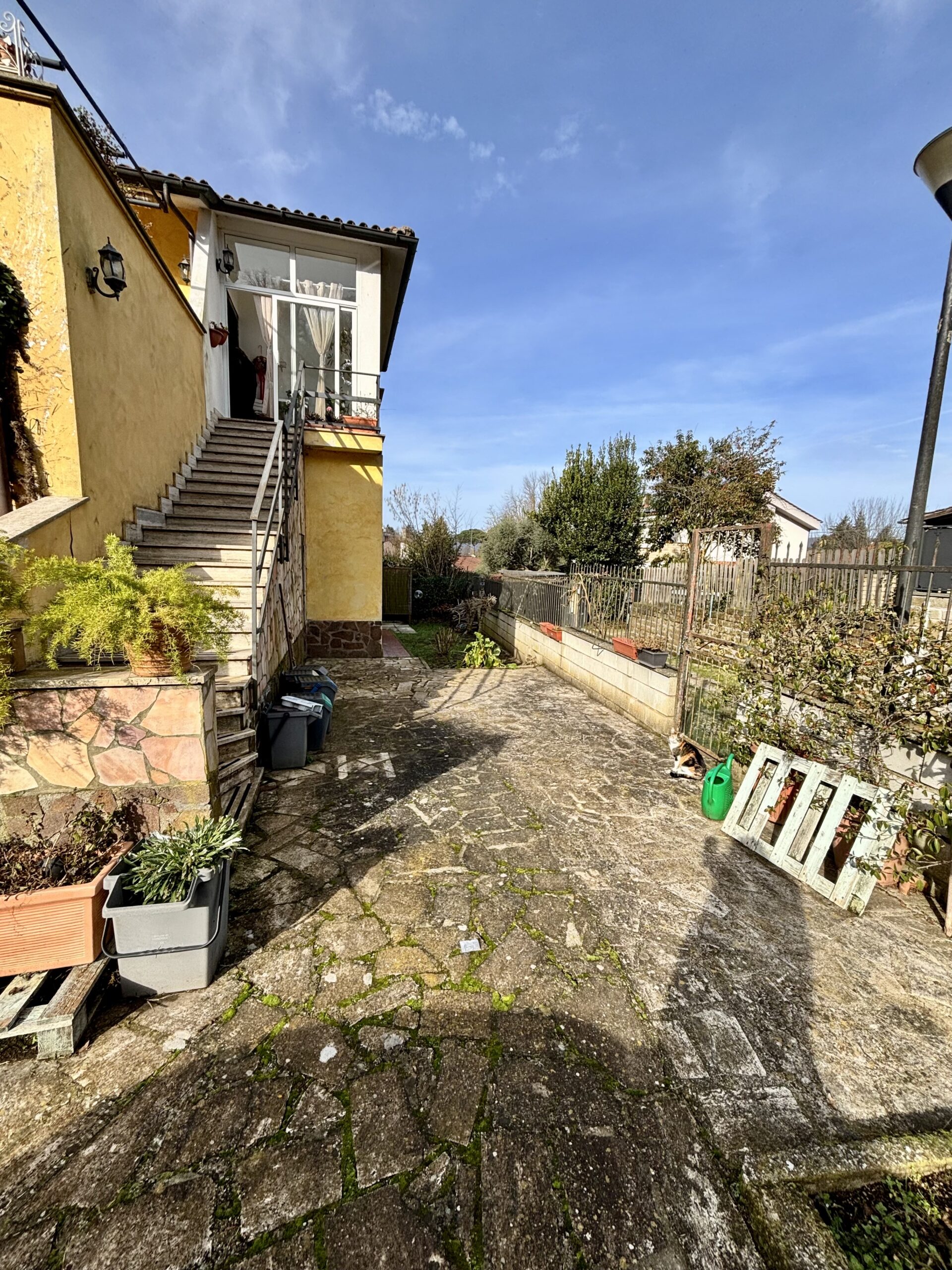 Prestigio e comfort in un villino a Punta del lago